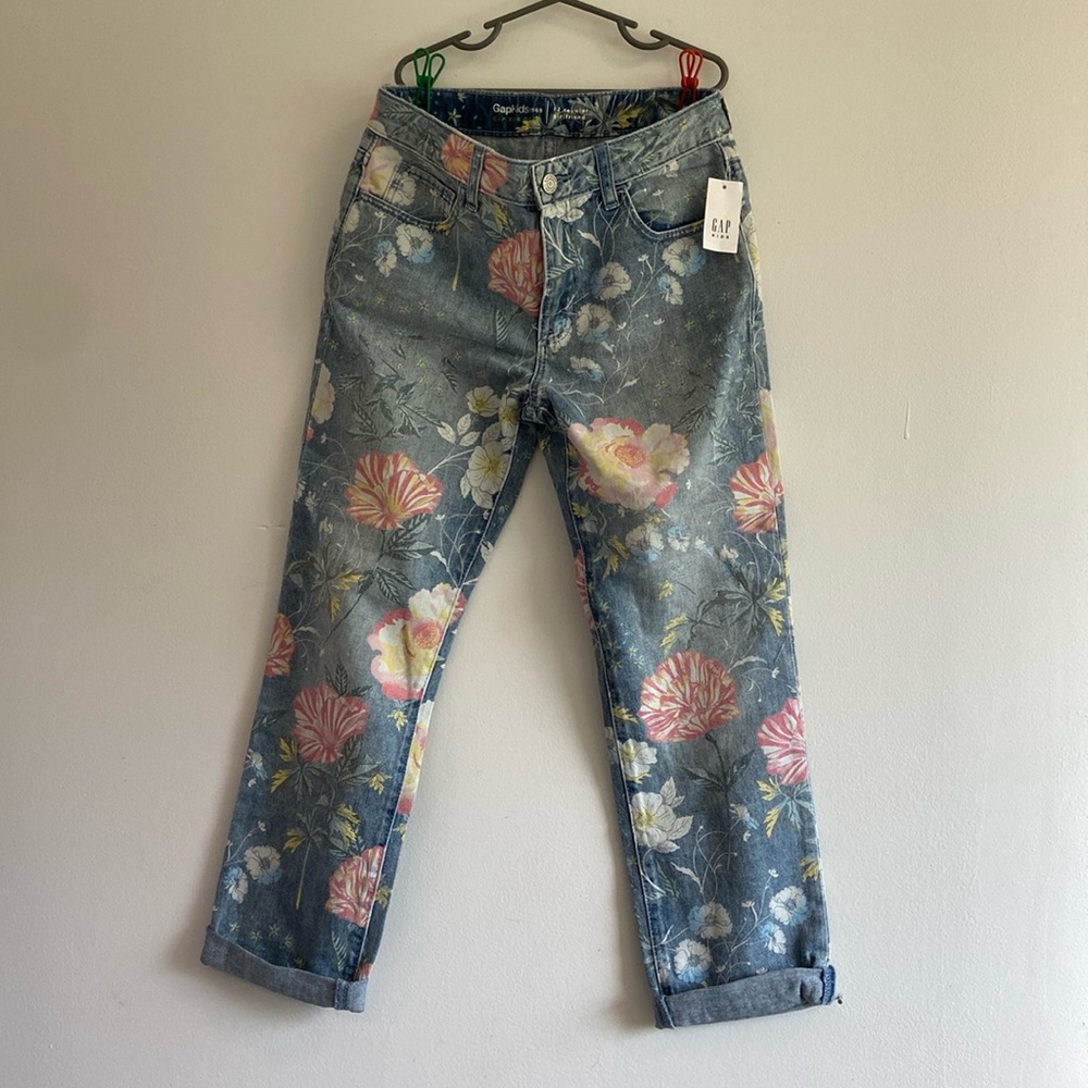 NWT Floral gap girlfriend jeans